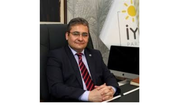 Mesut Özarslan Kimdir  CHP’den Neden İstifa Etti!