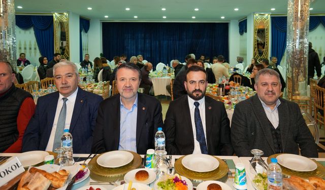 Mustafakemalpaşa'da İftar Programına Önemli Katılım