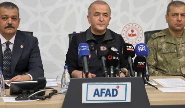 Vali Hatipoğlu: "Depremde Elazığ, Malatya’ya Yardım İçin Seferber Oldu