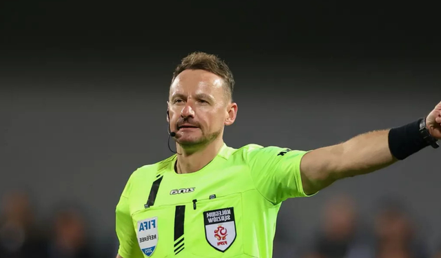 Liverpool - Galatasaray maçında hakem neden değişti?