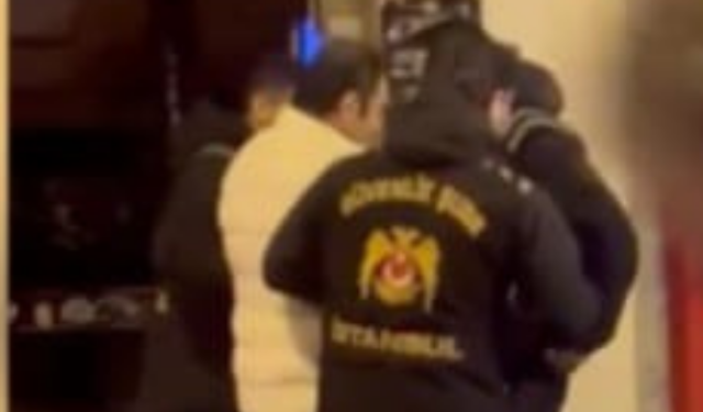 Ufuk Bayraktar feminist Yürüyüşünde Olay çıkardı!