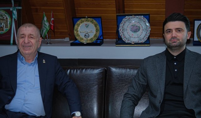 Zafer Partisi Lideri Ümit Özdağ Bursaspor'u Ziyaret Etti