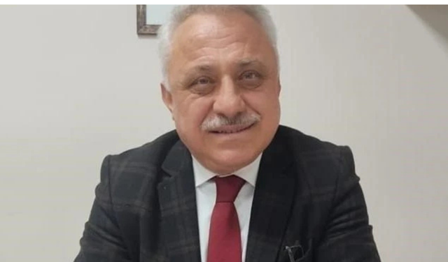 Ayhan Özbek kimdir? Bursa siyasetinin tanınan ismi hayatını kaybetti
