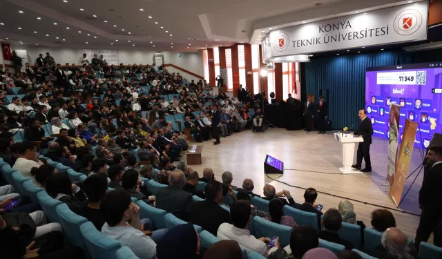 Konya'da Başkan Altay gençlerle bir araya geldi