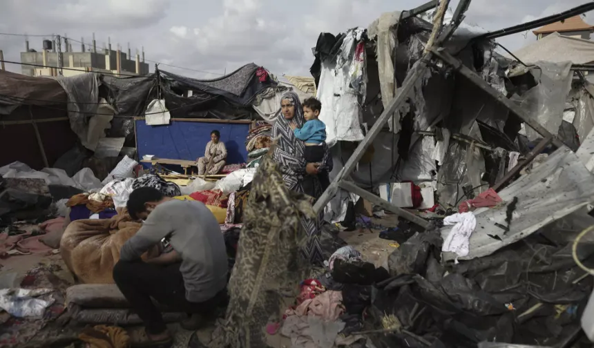 İsrail, Refah yakınlarındaki çadır kamplarını vurdu: 25 ölü, 50 yaralı