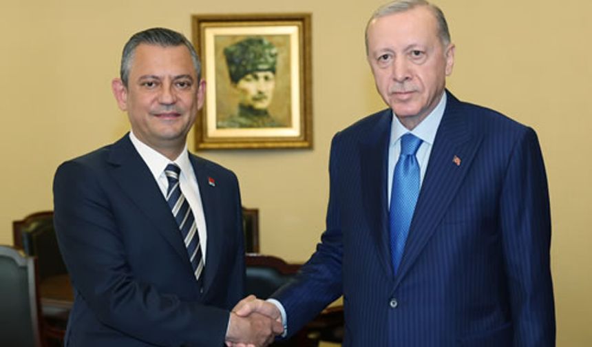 Cumhurbaşkanı Erdoğan, CHP Genel Başkanı Özel ile görüştü