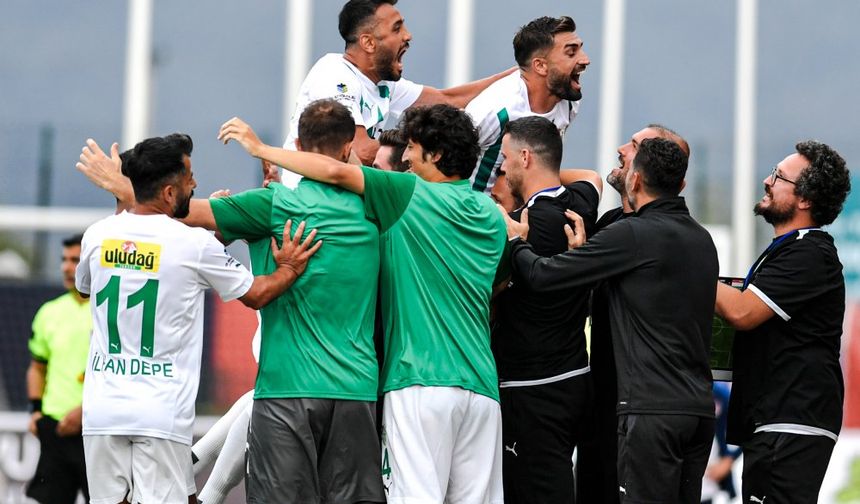 Kötü oyun iyi skor: Düzcespor 0-2 Bursaspor