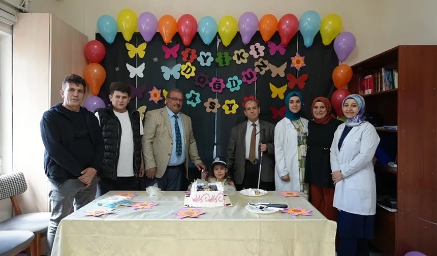 Kayseri Büyükşehir zabıtasından minik Asya'ya unutulmaz doğum günü