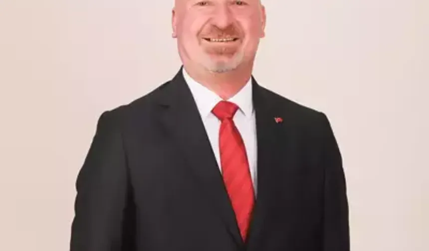 Haftaya AKPartiye geçecek iki belediye başkanı