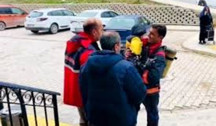 Malatya'da Apartman Yangını: Hamile Kadın ve Eşi Dumandan Etkilendi