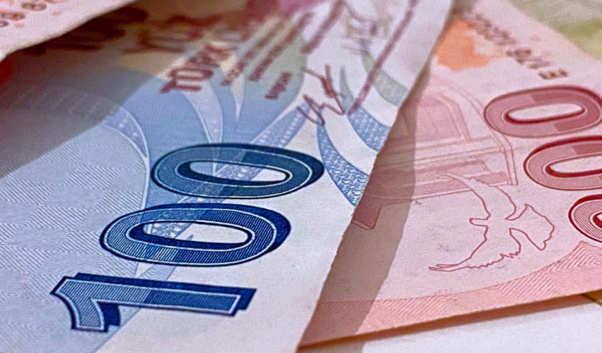 600 Bin Kamu İşçisini İlgilendiriyor: Hükümetin 2025-2026 Zam Teklifi Açıklandı