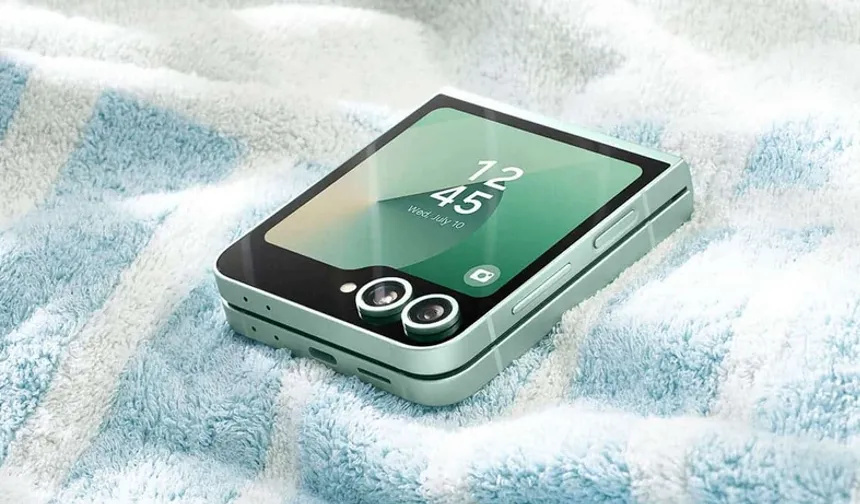 Samsung Galaxy Z Flip 7 FE İçin Geri Sayım Başladı: Uygun Fiyatlı Katlanabilir Model Geliyor