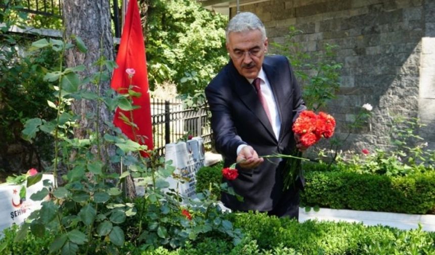 Bursa’da Şehitler Dualarla Anıldı