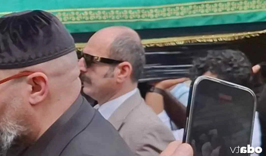 Zekeriya Öz İddiası Çürütüldü: Muhammed Yakut'un Cenazesindeki Görüntüdeki Kişi Sedat Ünal Çıktı!