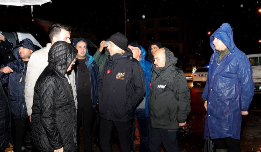 BALIKESİR DEPREMİ: 6.1 Büyüklüğündeki Sarsıntı İstanbul Dahil Tüm Marmara’yı Salladı!