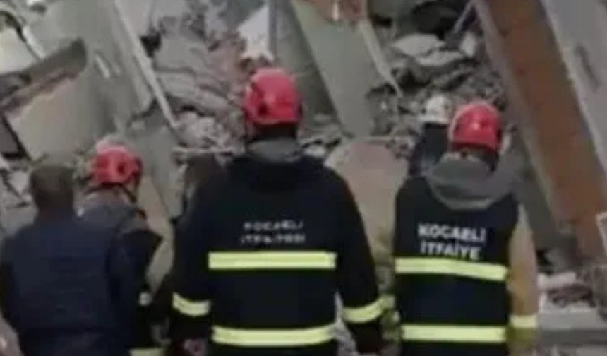 Kocaeli Gebze'de 7 Katlı Bina Çöktü! Enkaz Altında 5 Kişilik Aile Var