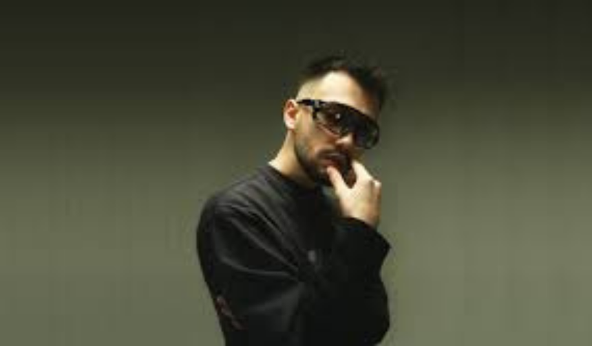 AKDO KİMDİR? GERÇEK ADI, YAŞI VE HİT ŞARKILARI İLE TÜRK RAP'İN YÜKSELEN PRODÜKTÖRÜ