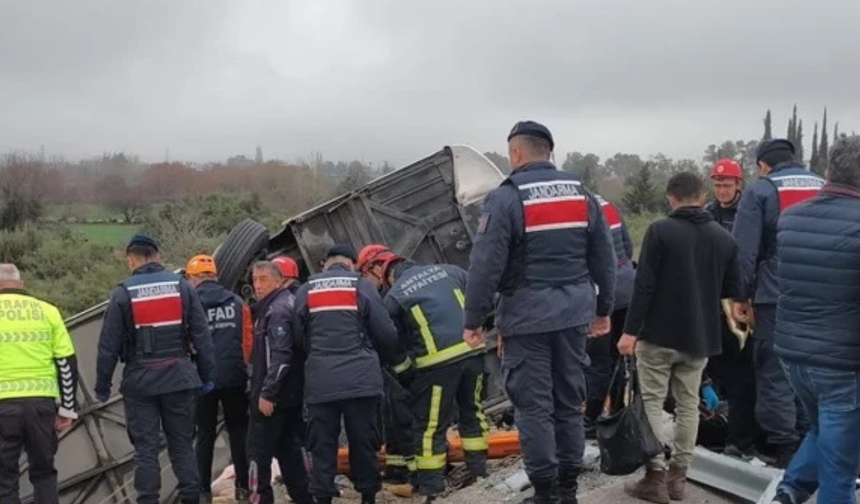 Antalya'da Otobüs Faciası: 8 Ölü, 26 Yaralı! Adli Soruşturma Başlatıldı