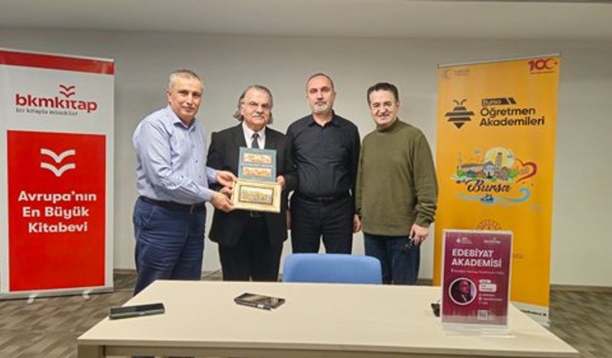 Bursa'da Erol Erdoğan'dan 'Gençlere Yazmayı Sevdirmenin Yolları' Söyleşisi