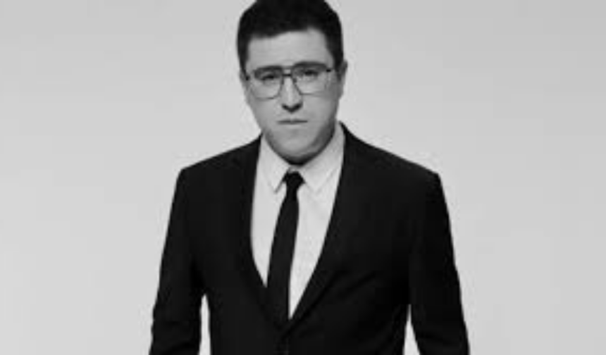 İbrahim Büyükak Kimdir? Filmleri ve Yazarlık Kariyeri