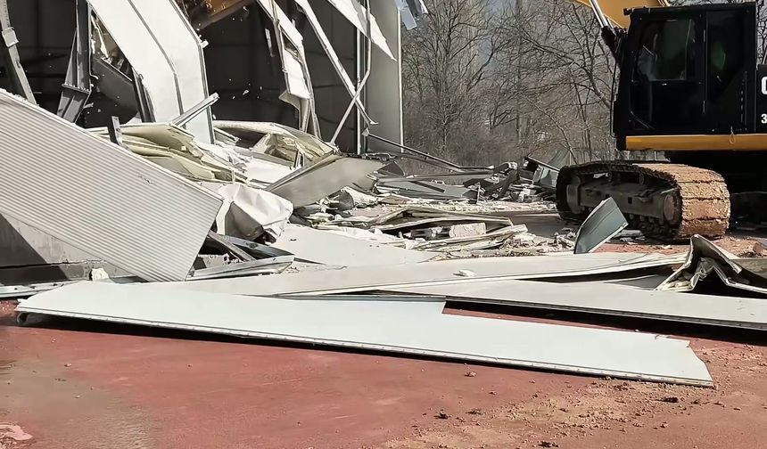 Nilüfer'de Tarım Arazilerini Koruma Kapsamında Kaçak Yapılar Yıkıldı