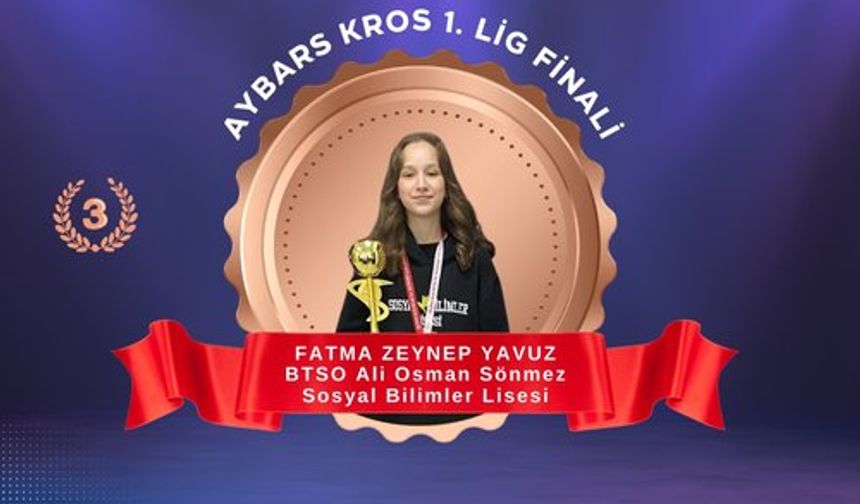 Osmangazi Lisesi Öğrencisi Fatma Zeynep Yavuz Atletizmde Türkiye Üçüncüsü Oldu