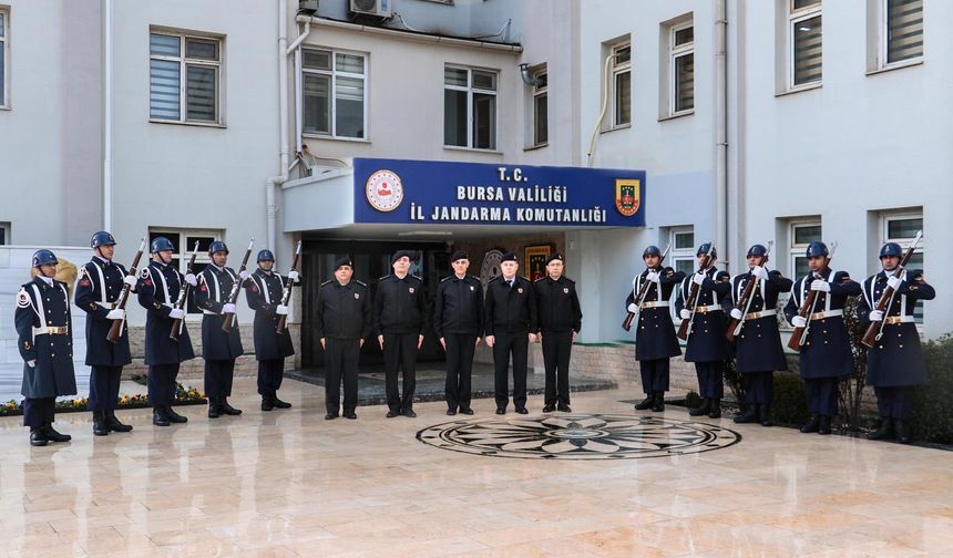 Tümgeneral Recep Yalçınkaya'dan Bursa İl Jandarma Komutanlığı'na Ziyaret
