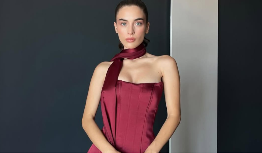 Uzak Şehir’in İpek’i Çağla Şimşek Kimdir?