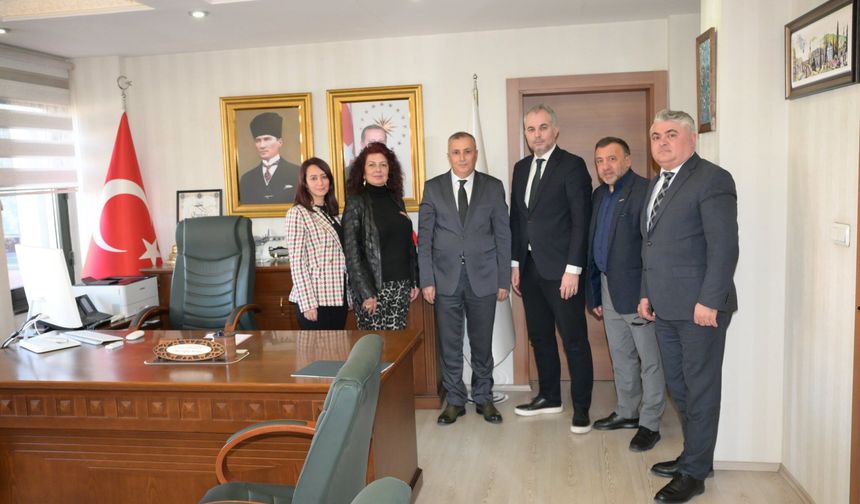 GÜMTOB Heyeti, İl Milli Eğitim Müdürü Gürhan Çokgezer'i Ziyaret Etti