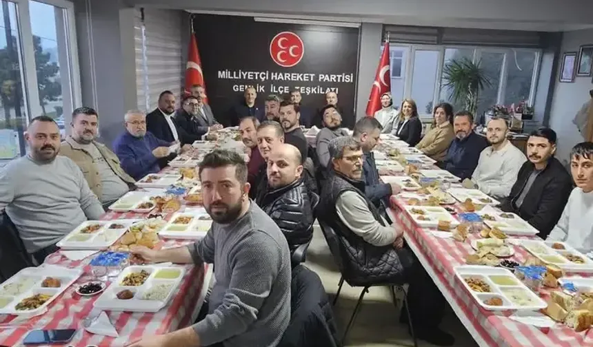 MHP Gemlik'te İftar ve Yönetim Kurulu Toplantısı Gerçekleştirildi
