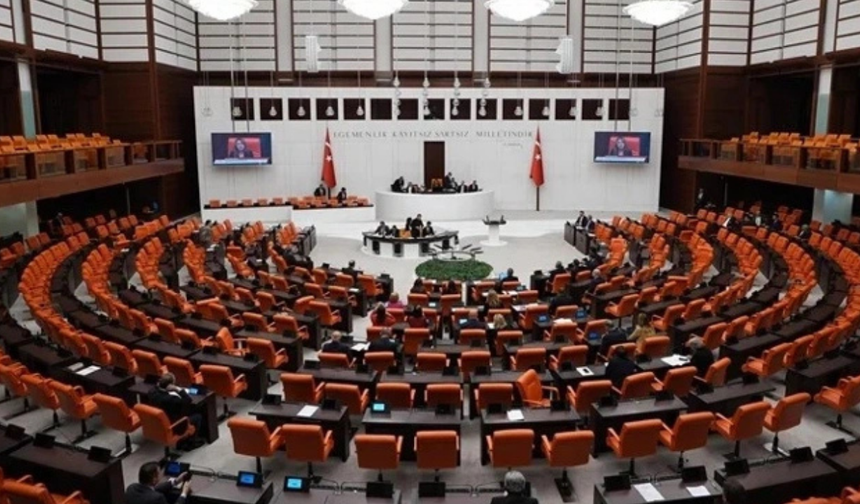 Milyonlarca Emekliyi İlgilendiren Torba Kanun TBMM Genel Kurulu'nda: En Düşük Emekli Maaşı Artıyor
