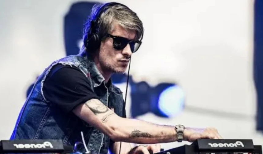 Nightcall" ile Dünya Çapında Ün Kazanan Fransız DJ Kavinsky Paris'te Ölü Bulundu