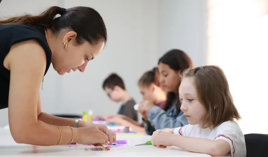 Osmangazi'de Yetenek Evleri Yaz Kulübü Başladı! Çocuklar Yaz Tatilini Üreterek Geçiriyor