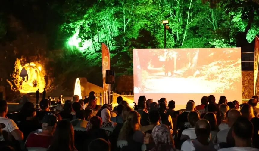 Zonguldak'ta 'Kelebeğin Rüyası' gösterimine yoğun ilgi