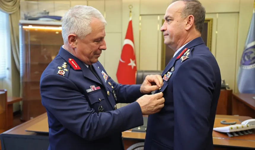 Hava Kuvvetleri Komutanlığı'nda görev değişimi