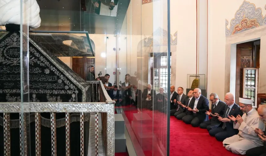 Yavuz Sultan Selim Han dualarla anıldı