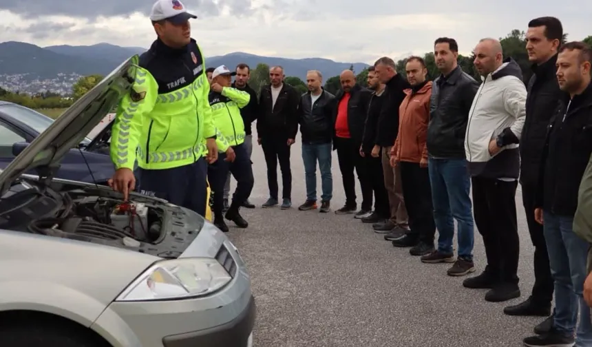 Bursa Jandarma Trafik'ten şoförlere güvenli sürüş eğitimi