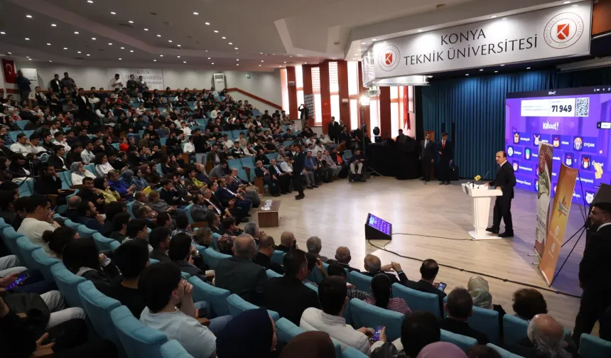 Konya'da Başkan Altay gençlerle bir araya geldi